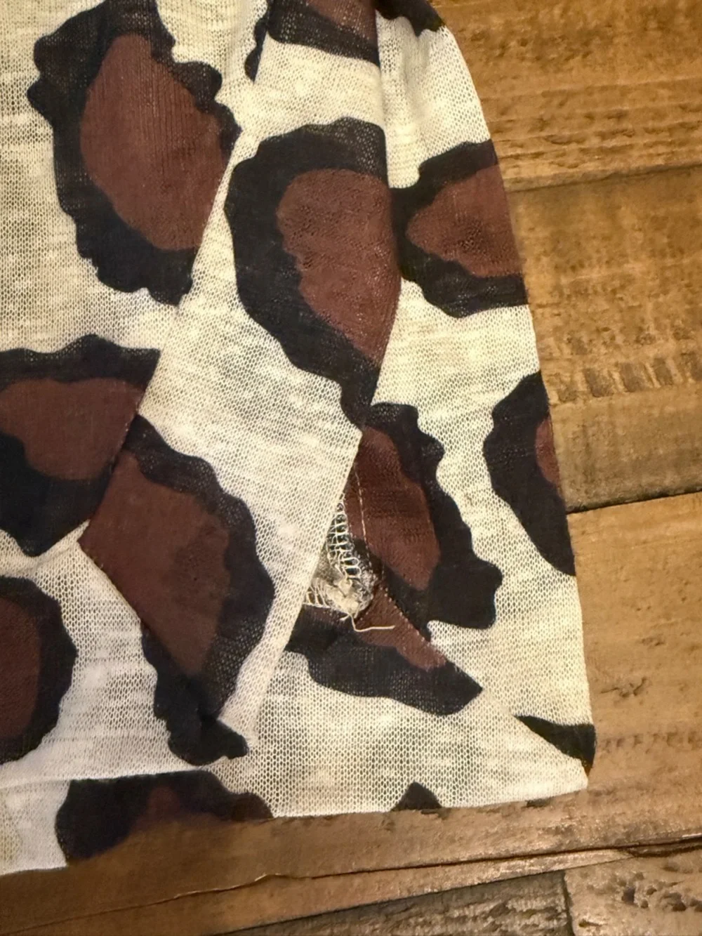 Umgee Women’s Long Sleeve Leopard Print Blouse in White, Brown & Black NWT